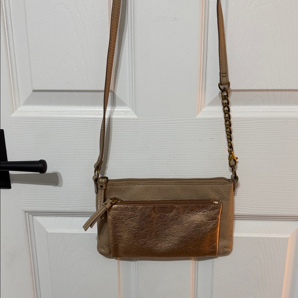Fossil Tan Leather Crossbody Bag with Gold Accents